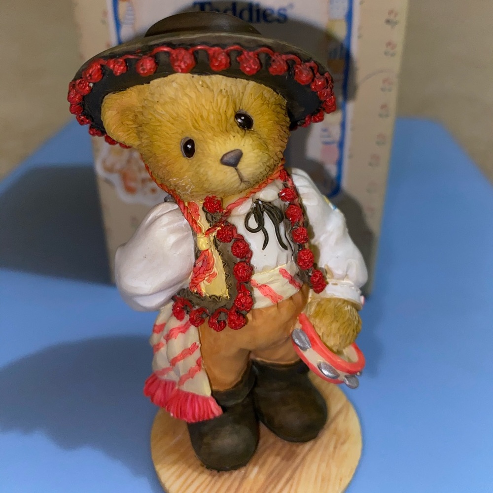 Cherished Teddies, Fernando Spain